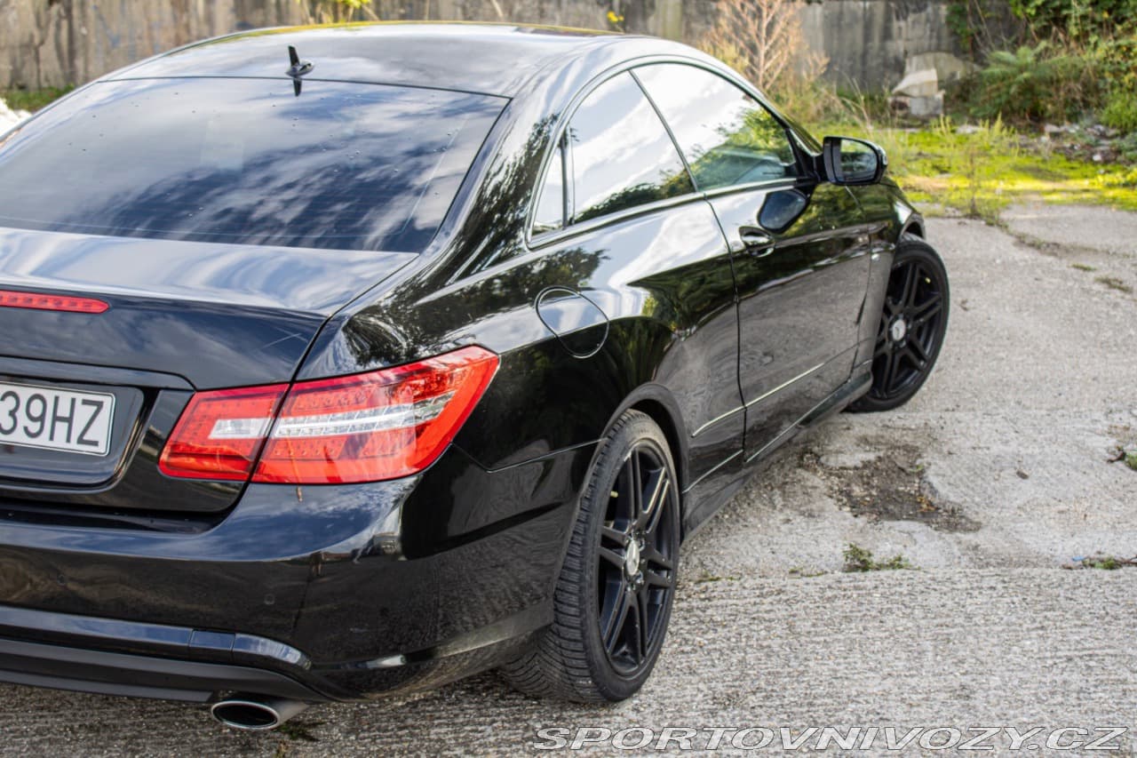 2009 Mercedes-Benz E-Class - 11