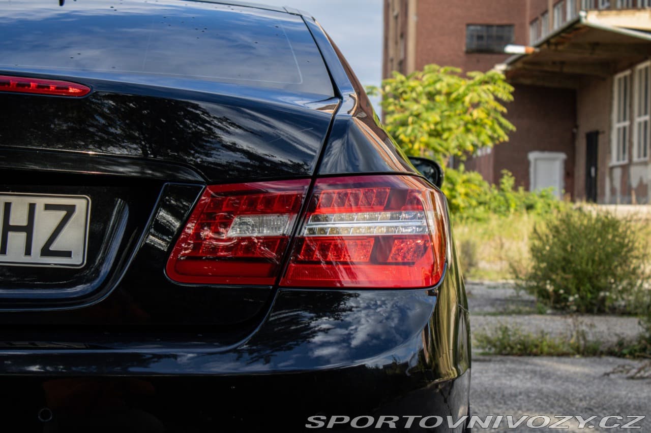 2009 Mercedes-Benz E-Class - 14