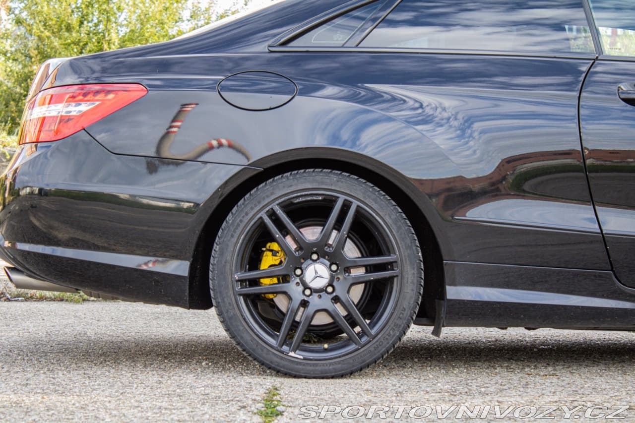 2009 Mercedes-Benz E-Class - 15