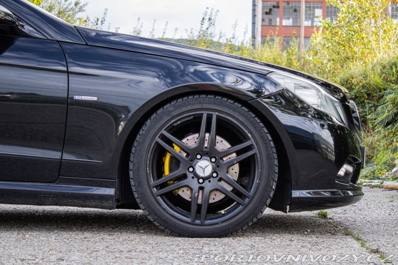 2009 Mercedes-Benz E-Class - 16