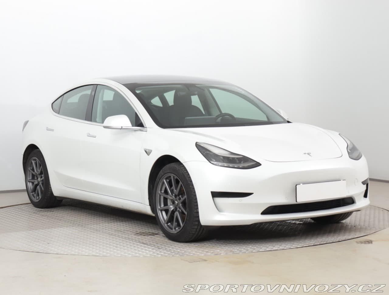 Tesla Model 3 Std Range Plus 52kWh