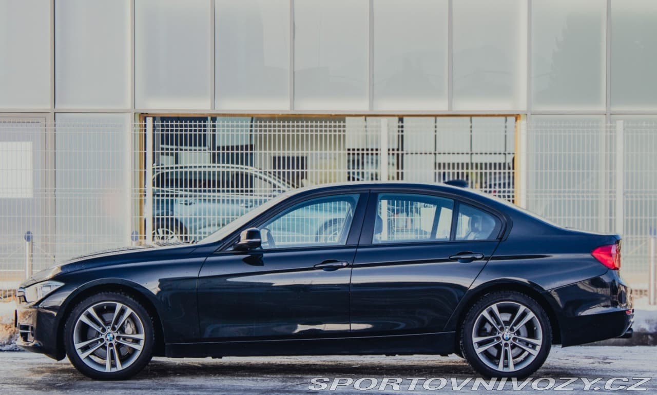 2013 BMW 3-Series - 10