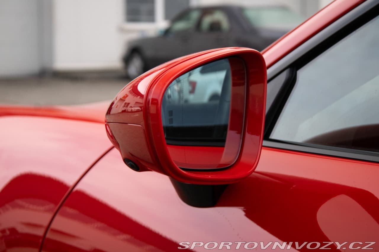 2021 Porsche 911 - 18