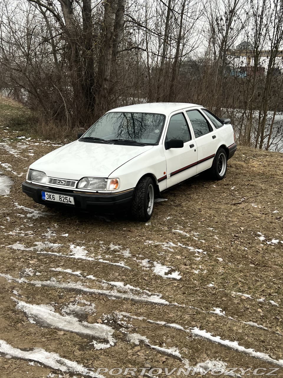 1990 Ford Sierra - 11