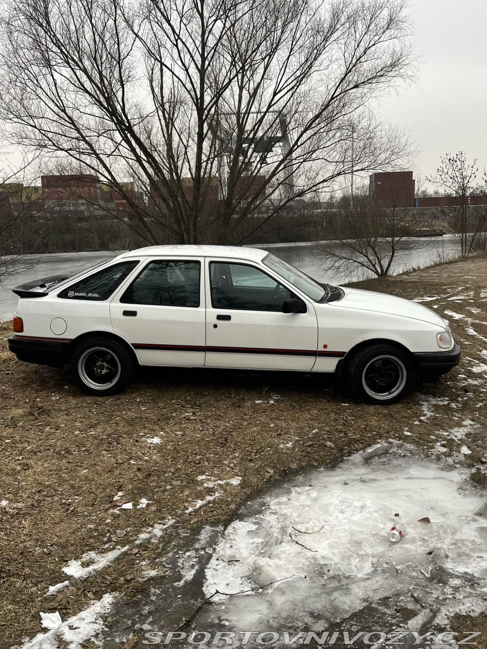 1990 Ford Sierra - 26