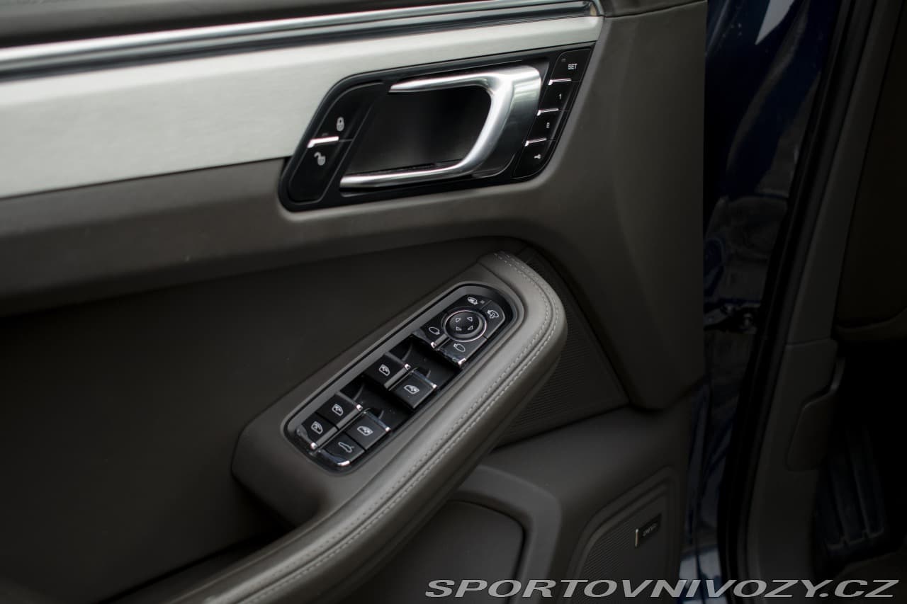 2015 Porsche Macan - 10