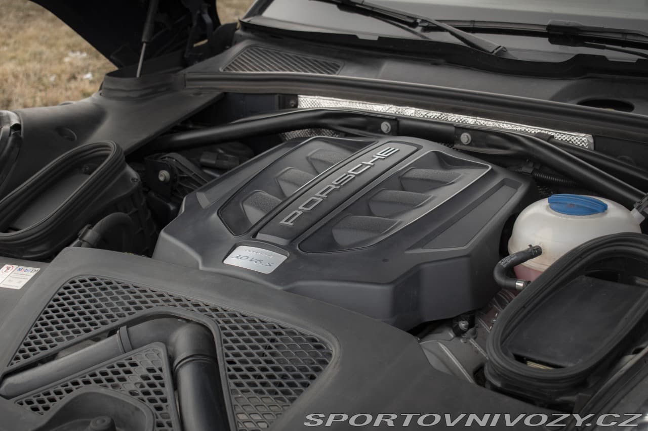 2015 Porsche Macan - 11