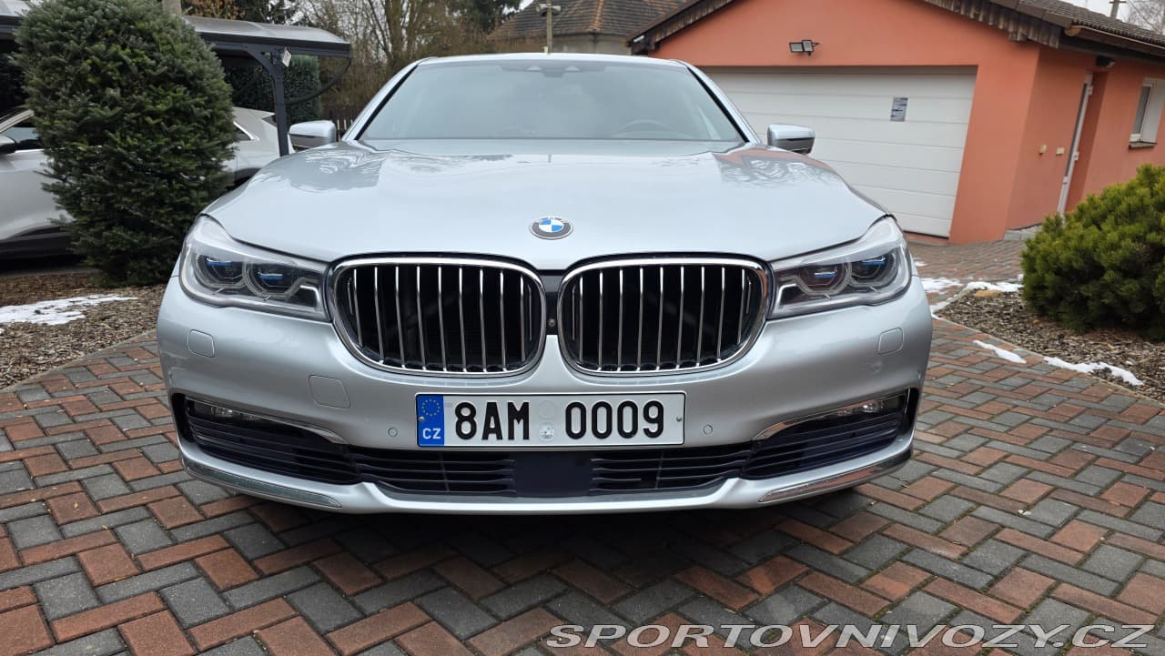 2016 BMW 7-Series - 11