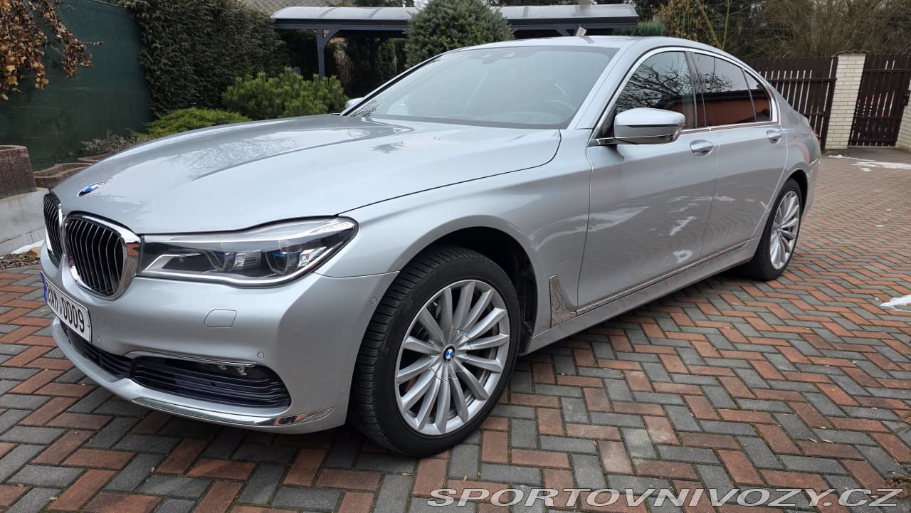 2016 BMW 7-Series - 12