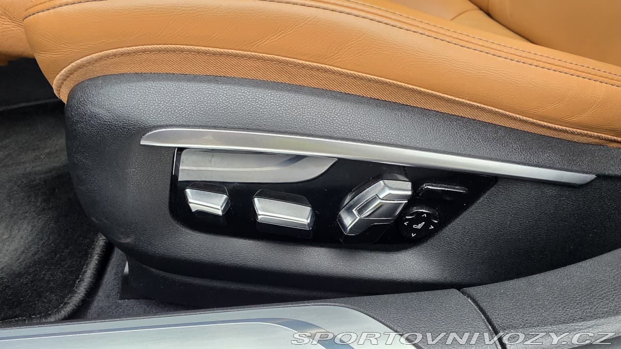 2016 BMW 7-Series - 18