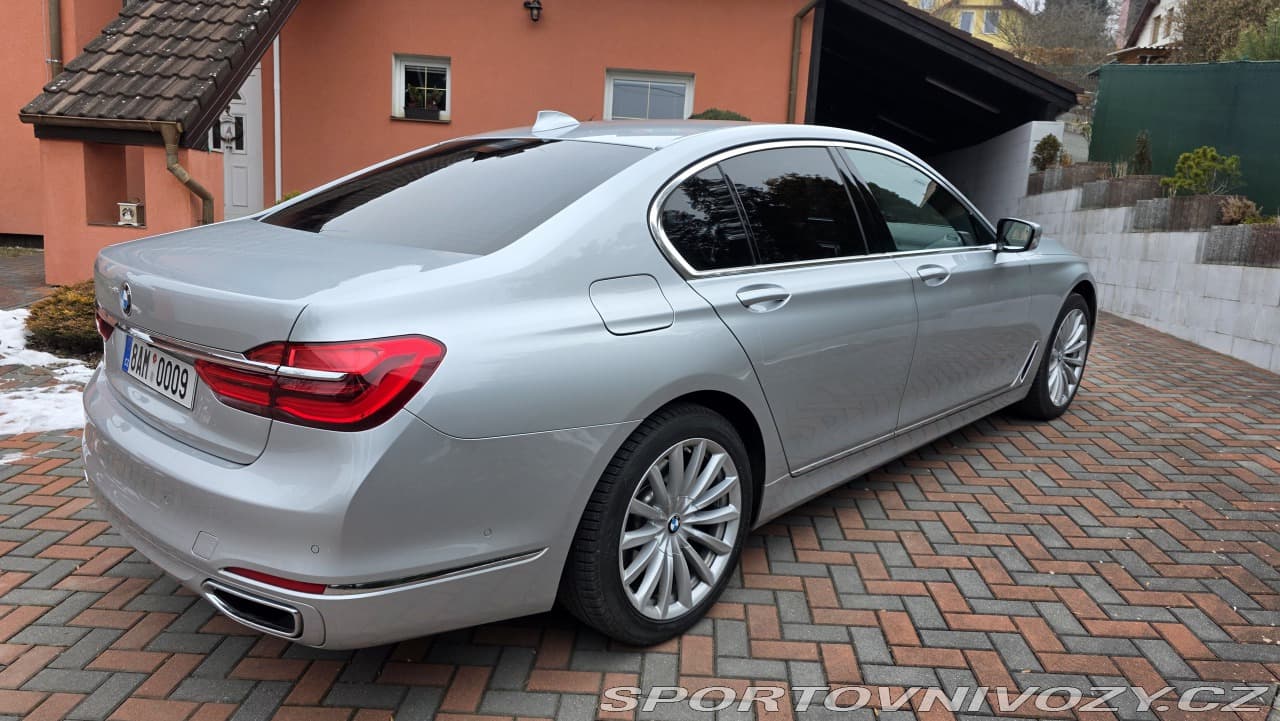 2016 BMW 7-Series - 8