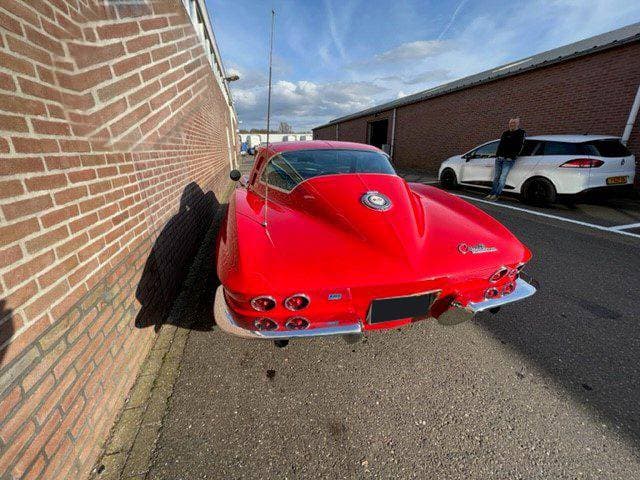 1965 Chevrolet CORVETTE - 14