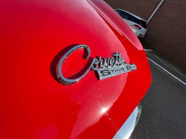 1965 Chevrolet CORVETTE - 16
