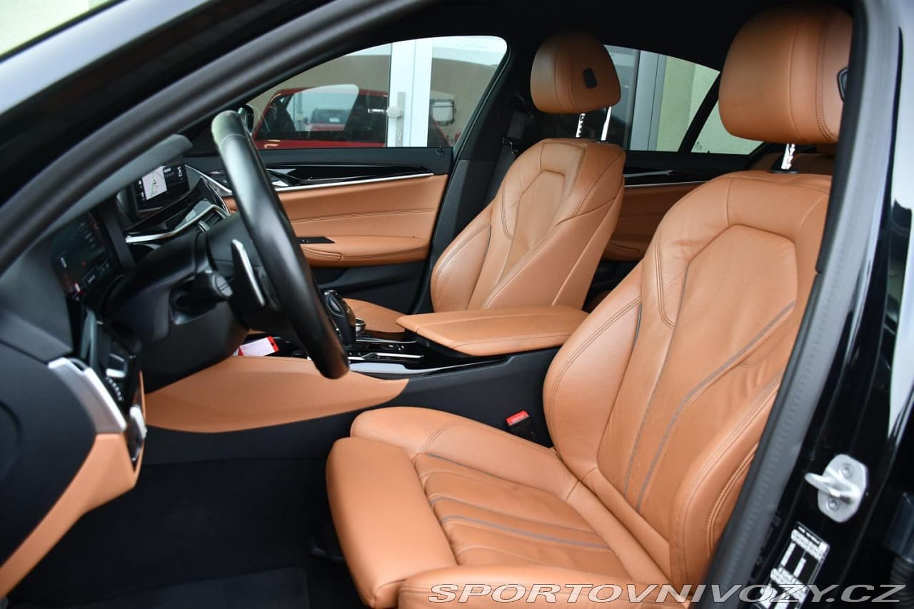 2023 BMW 5-Series - 14