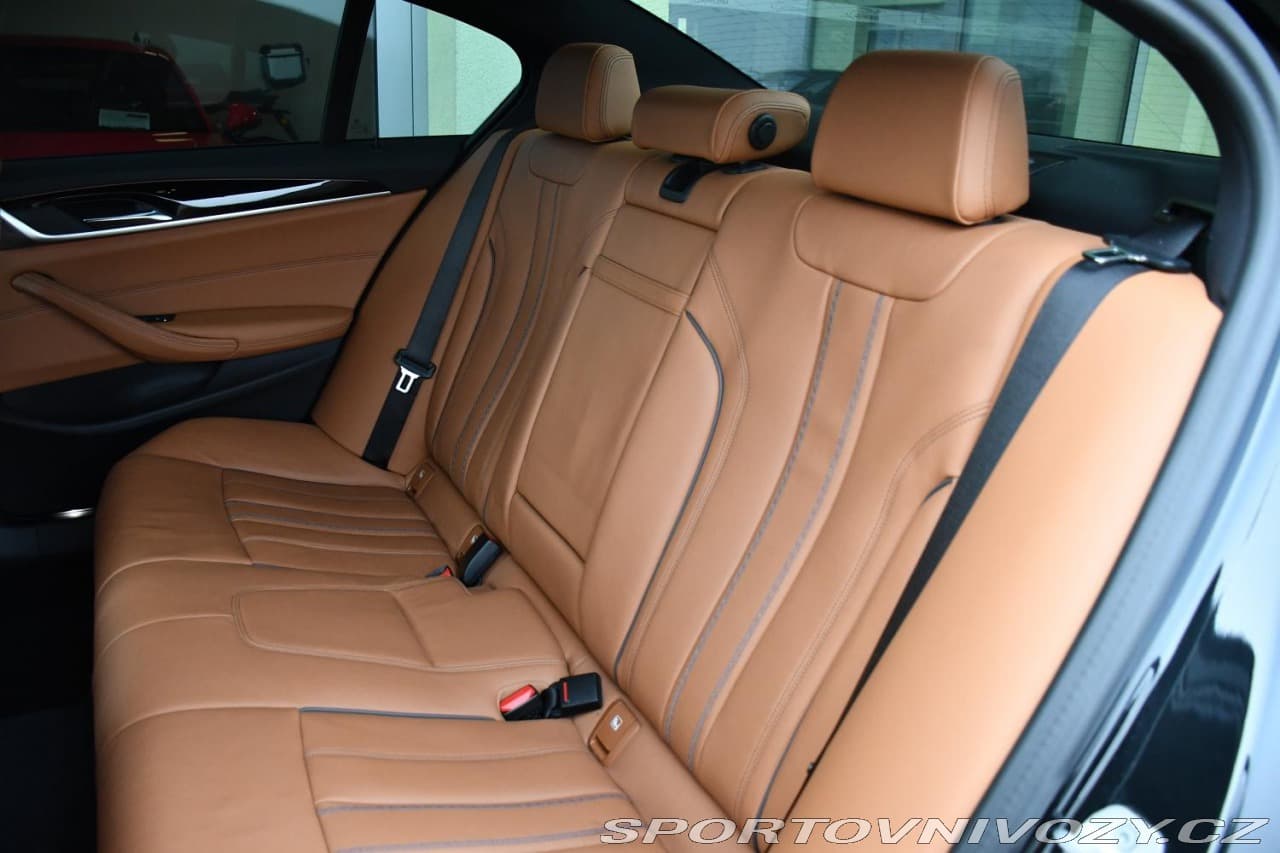 2023 BMW 5-Series - 19