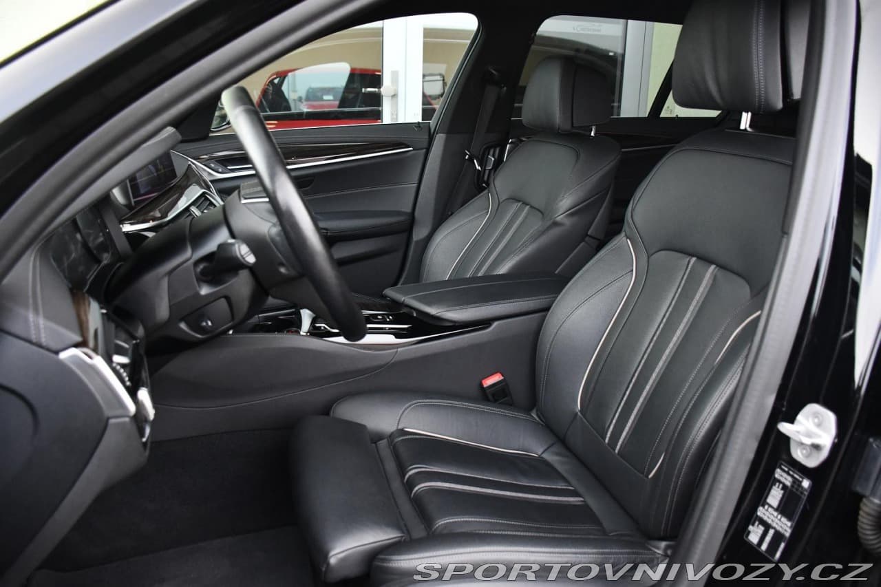 2020 BMW 5-Series - 14