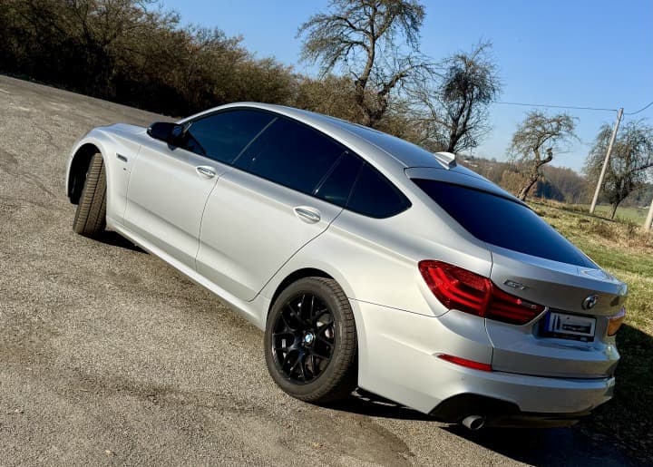 2013 BMW 5-Series - 14