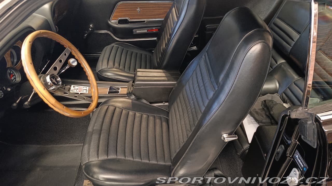 1969 Ford Mustang - 10