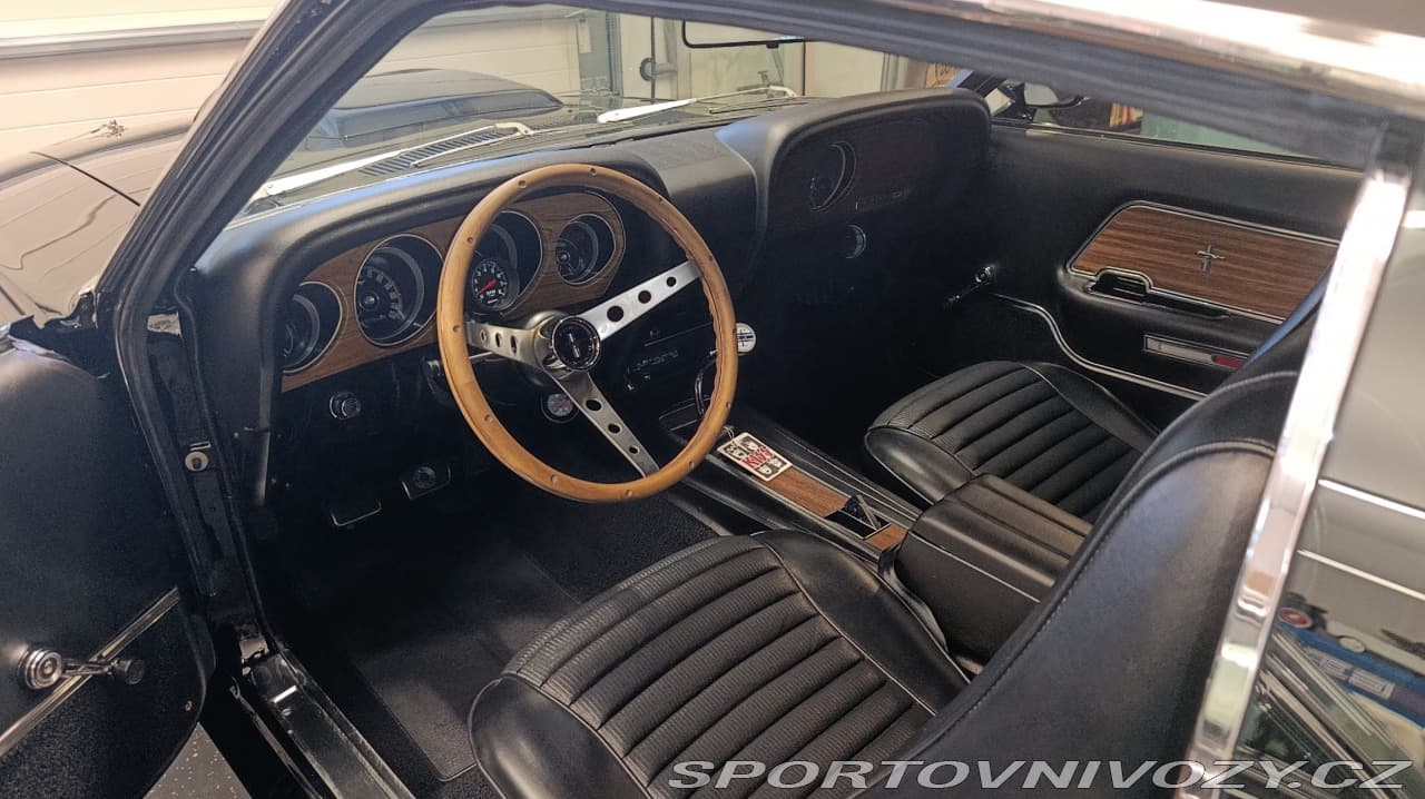 1969 Ford Mustang - 8