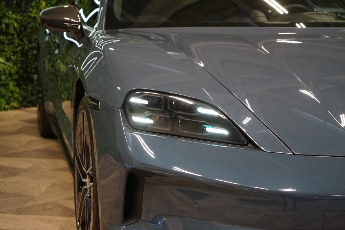 2025 Porsche Taycan - 4