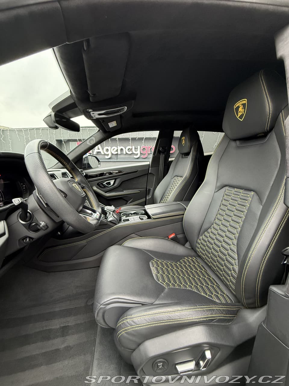 2022 Lamborghini URUS - 6