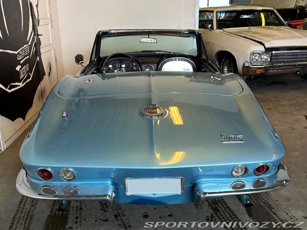1966 Chevrolet CORVETTE - 9