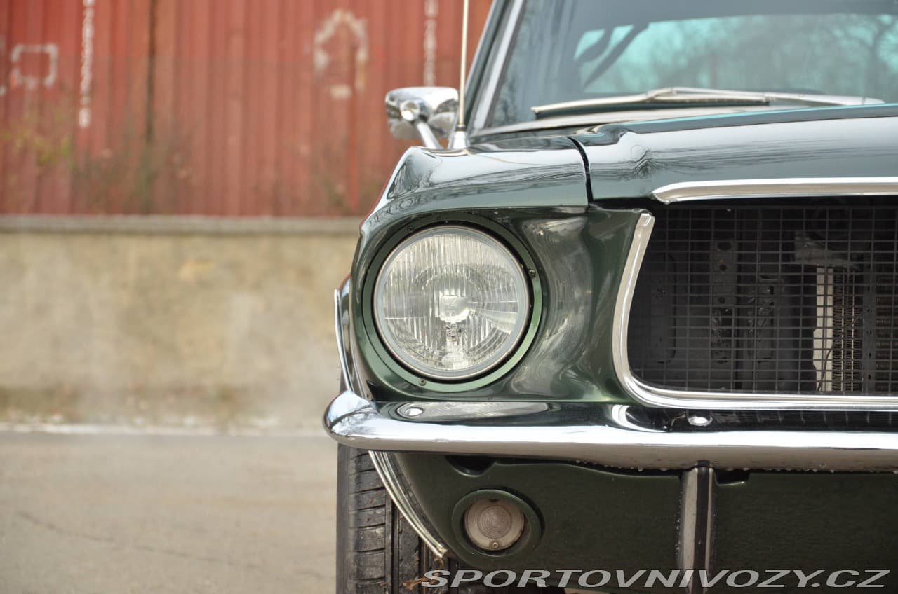 1967 Ford Mustang - 11