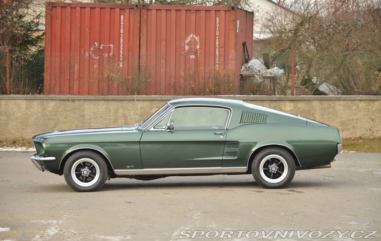 1967 Ford Mustang - 6