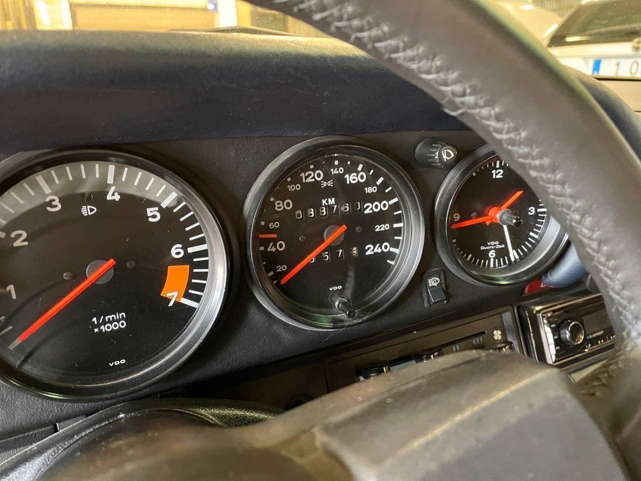 1982 Porsche 911 - 10