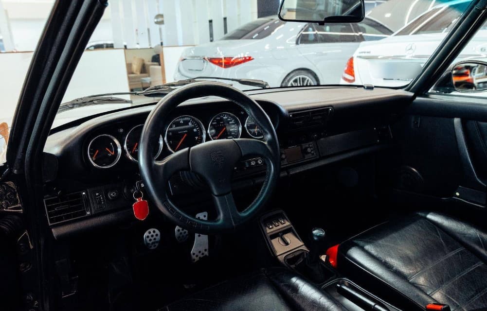 1990 Porsche 911 - 13
