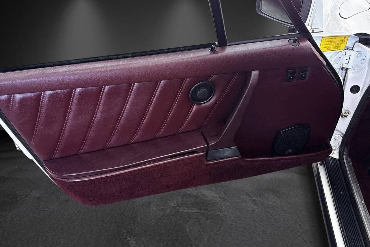 1985 Porsche 911 - 7