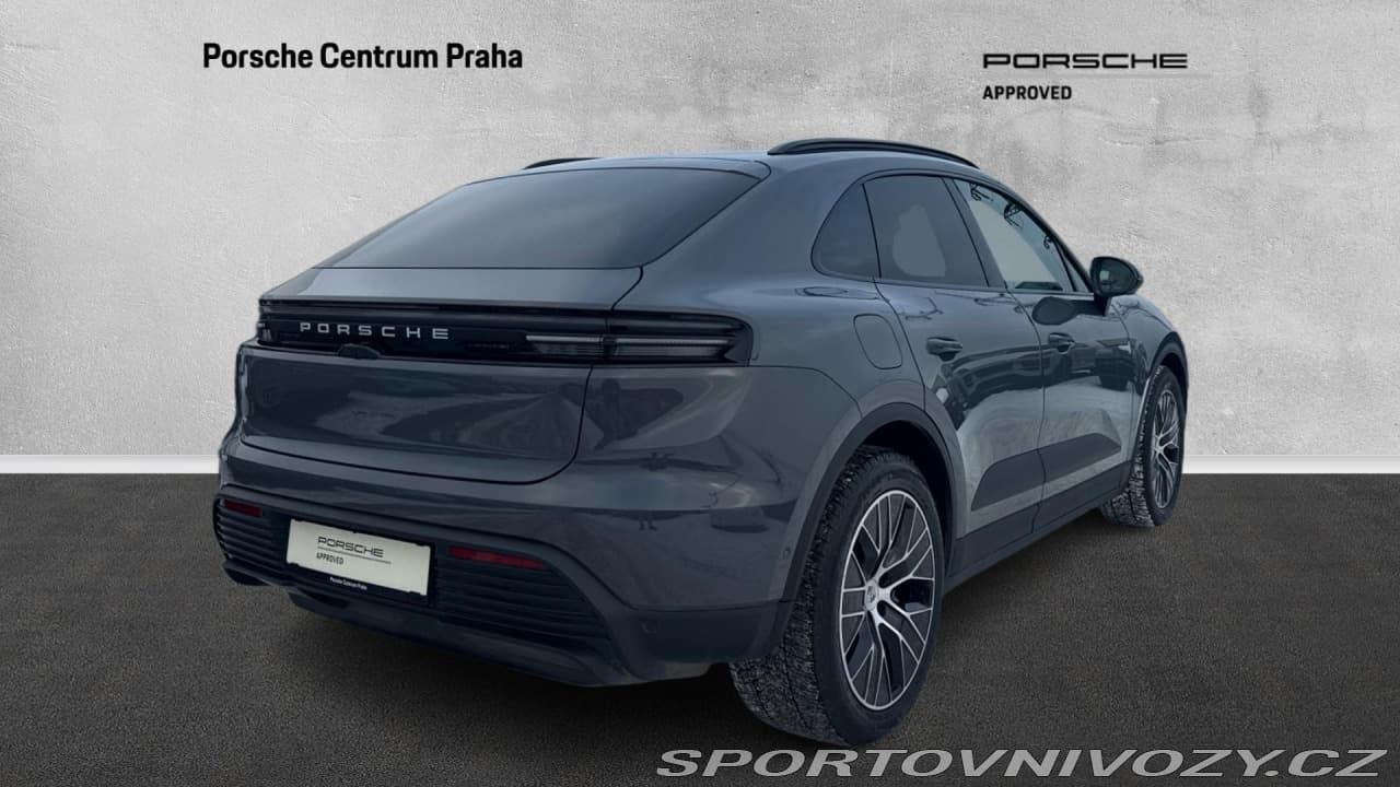 2025 Porsche Macan - 6