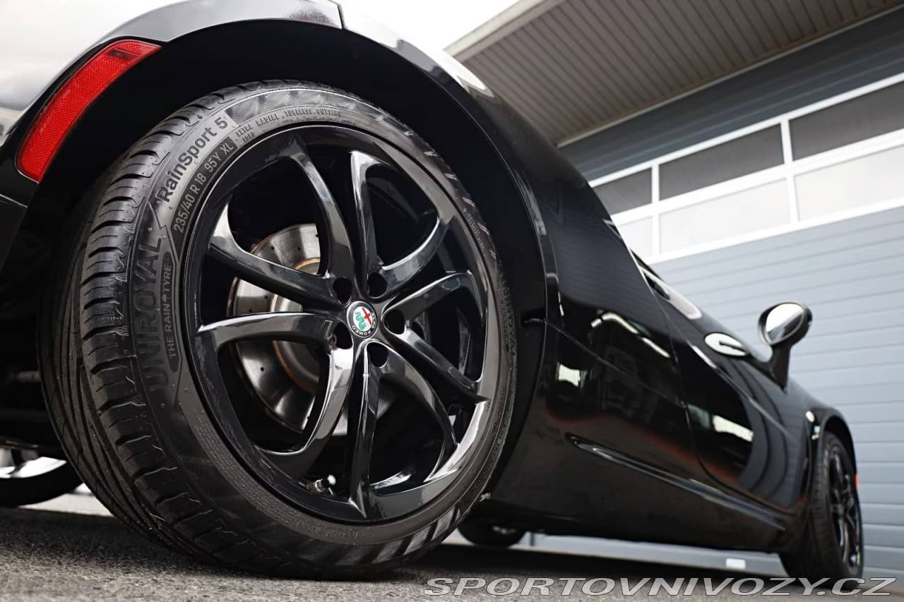 2019 Alfa Romeo 4c - 7