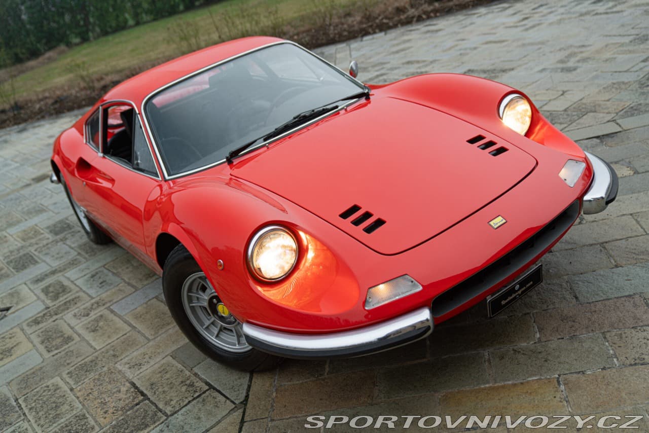 1971 Ferrari DINO - 10