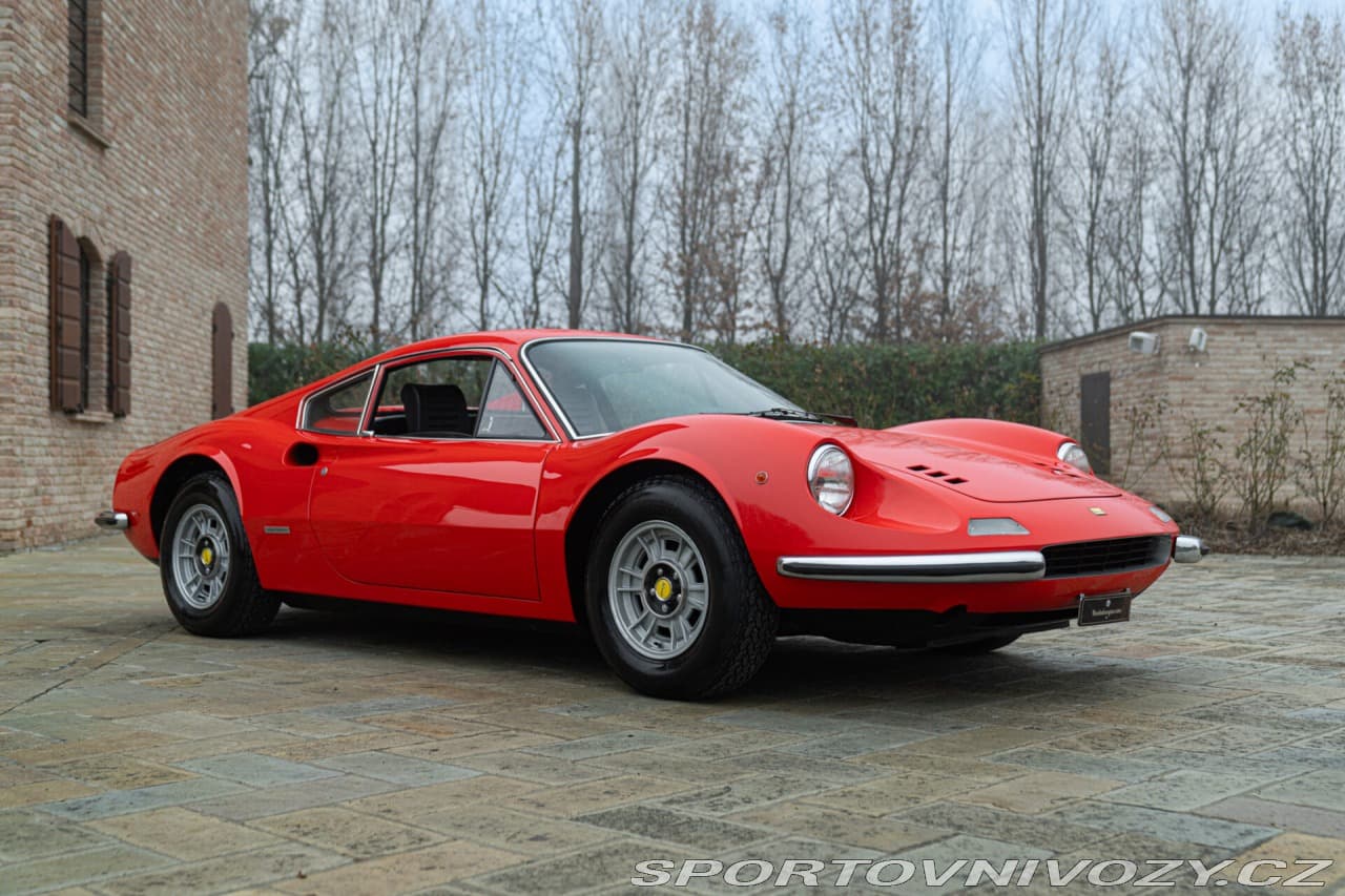 1971 Ferrari DINO - 2