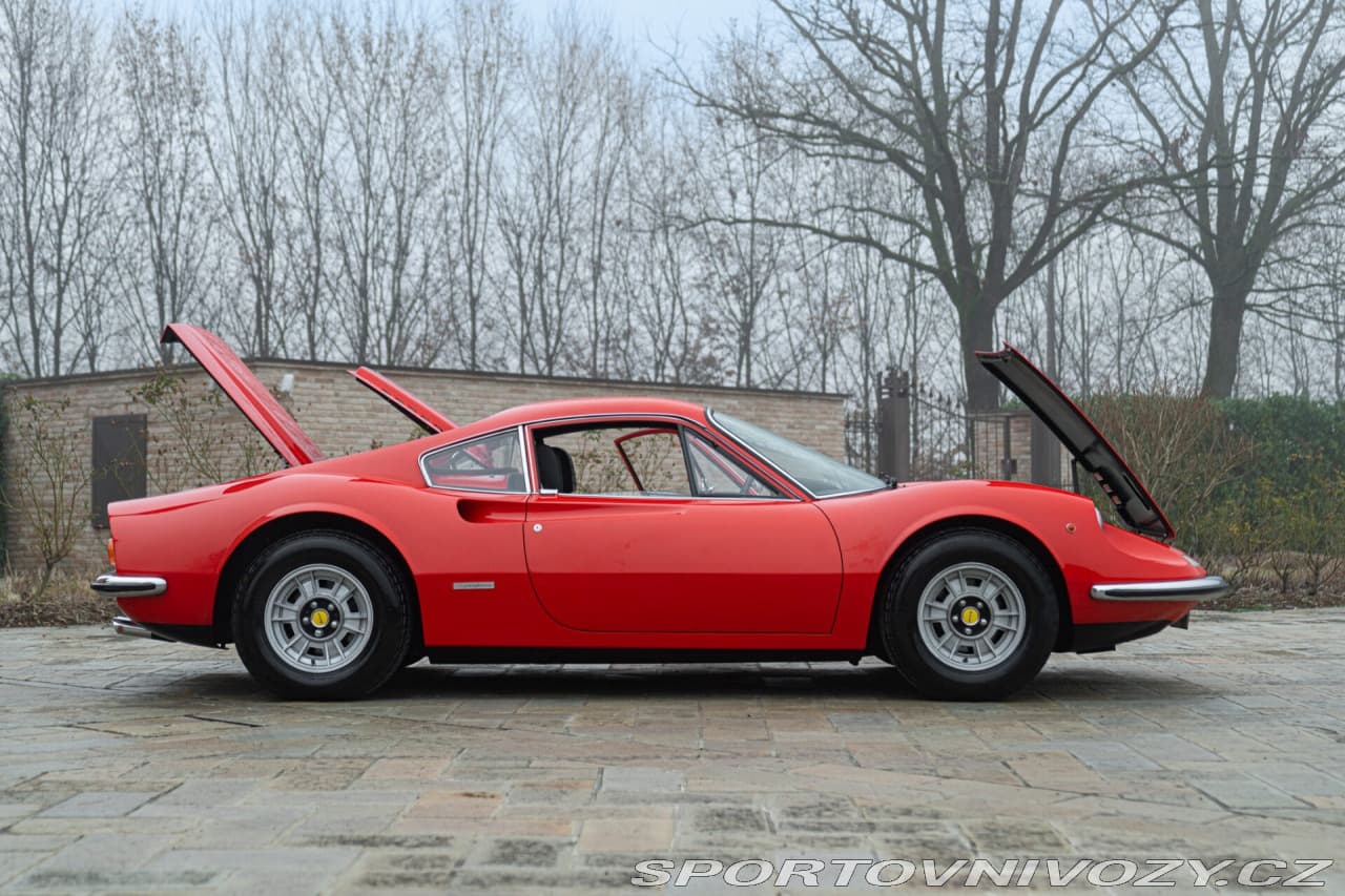 1971 Ferrari DINO - 5