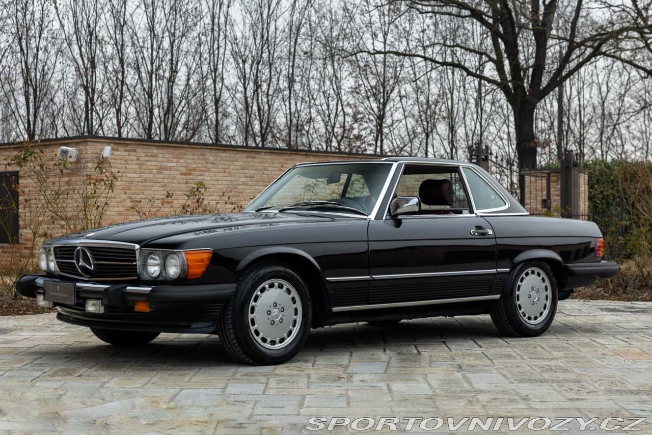 Mercedes-Benz SL 560 SL R 107