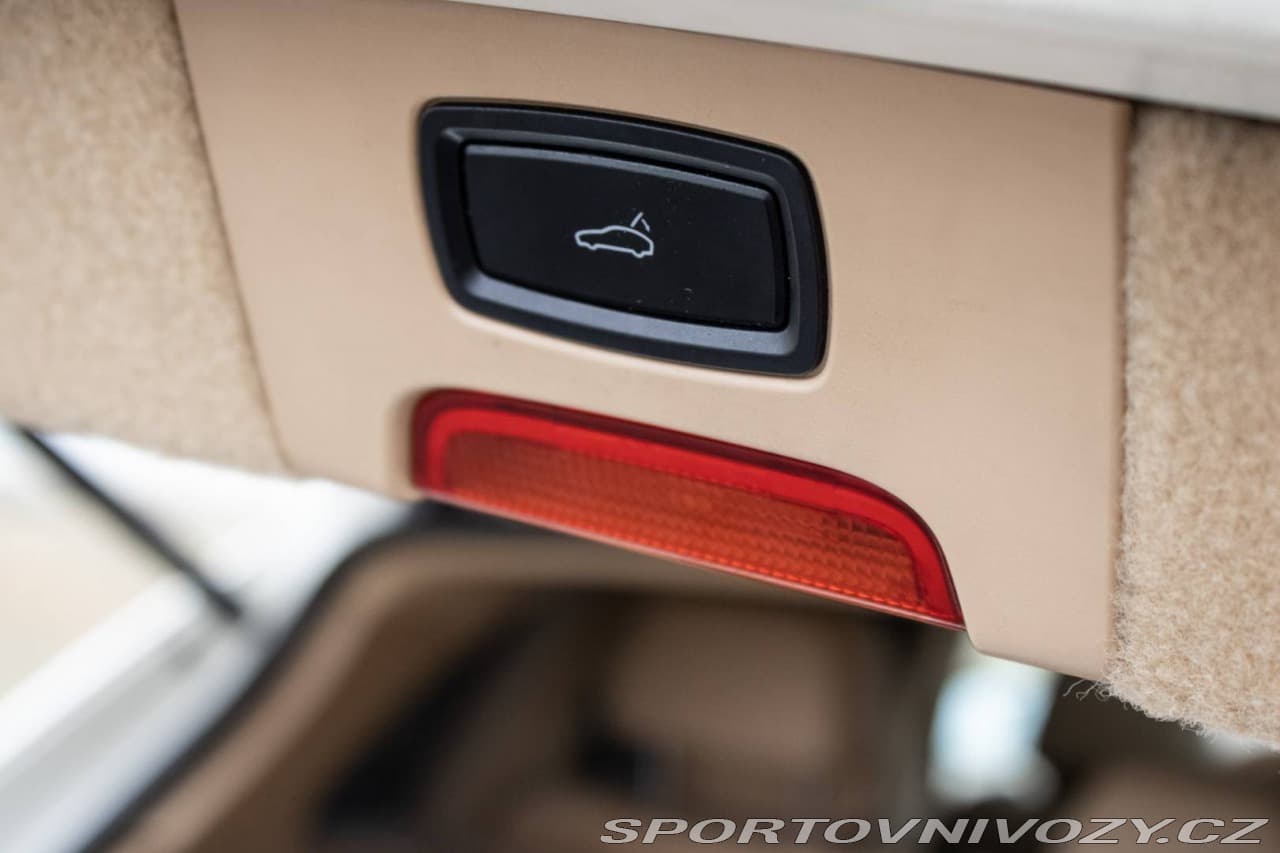 2011 Porsche Cayenne - 18