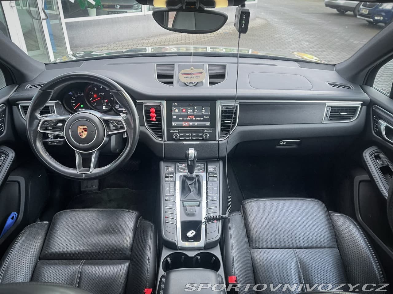 2017 Porsche MACAN - 4