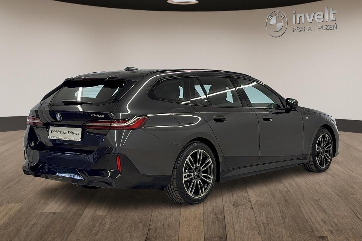 2024 BMW 5-Series - 3