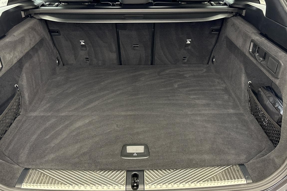 2024 BMW 5-Series - 5