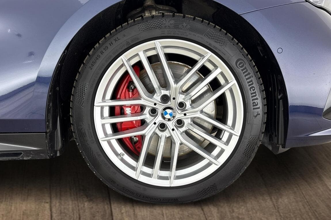 2025 BMW 5-Series - 5