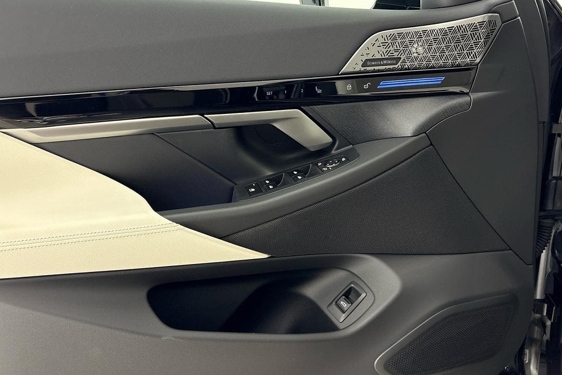 2024 BMW 5-Series - 15