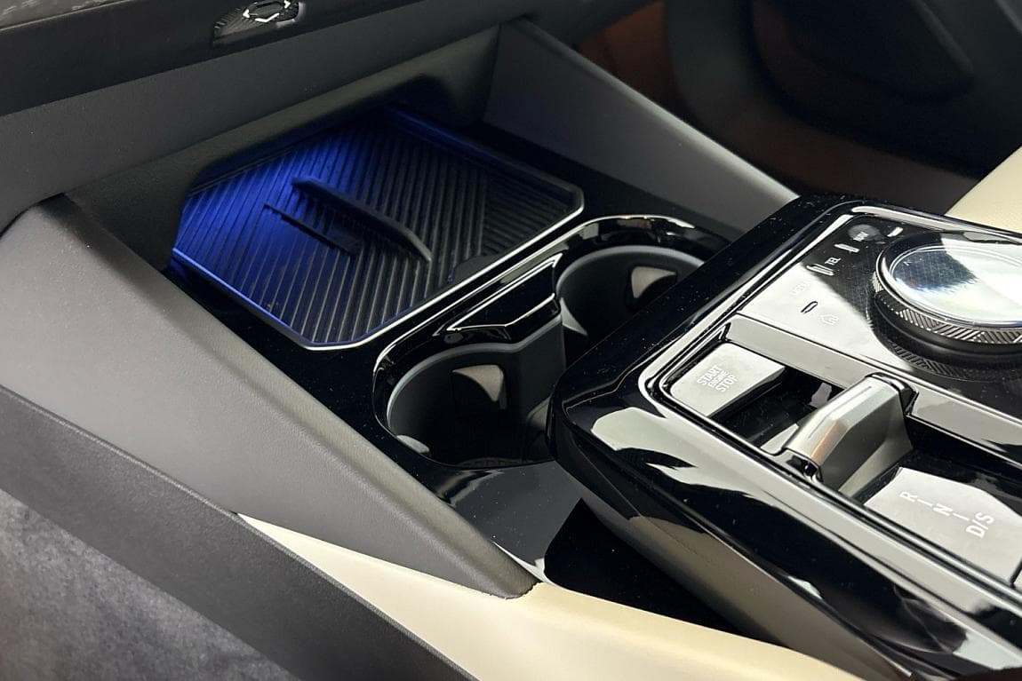 2024 BMW 5-Series - 17