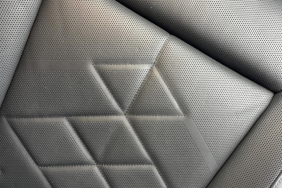 2025 BMW 5-Series - 12