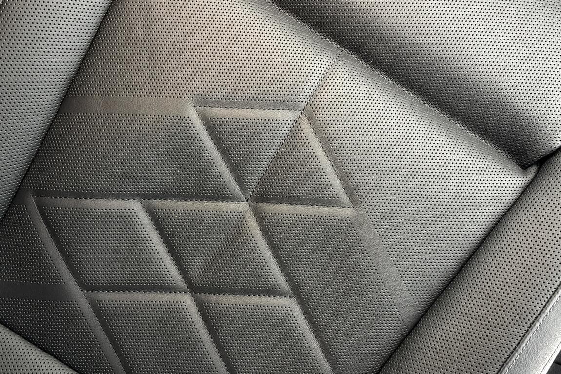 2025 BMW 5-Series - 12