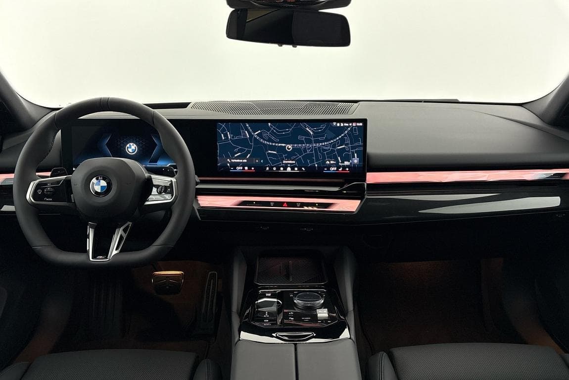 2025 BMW 5-Series - 7