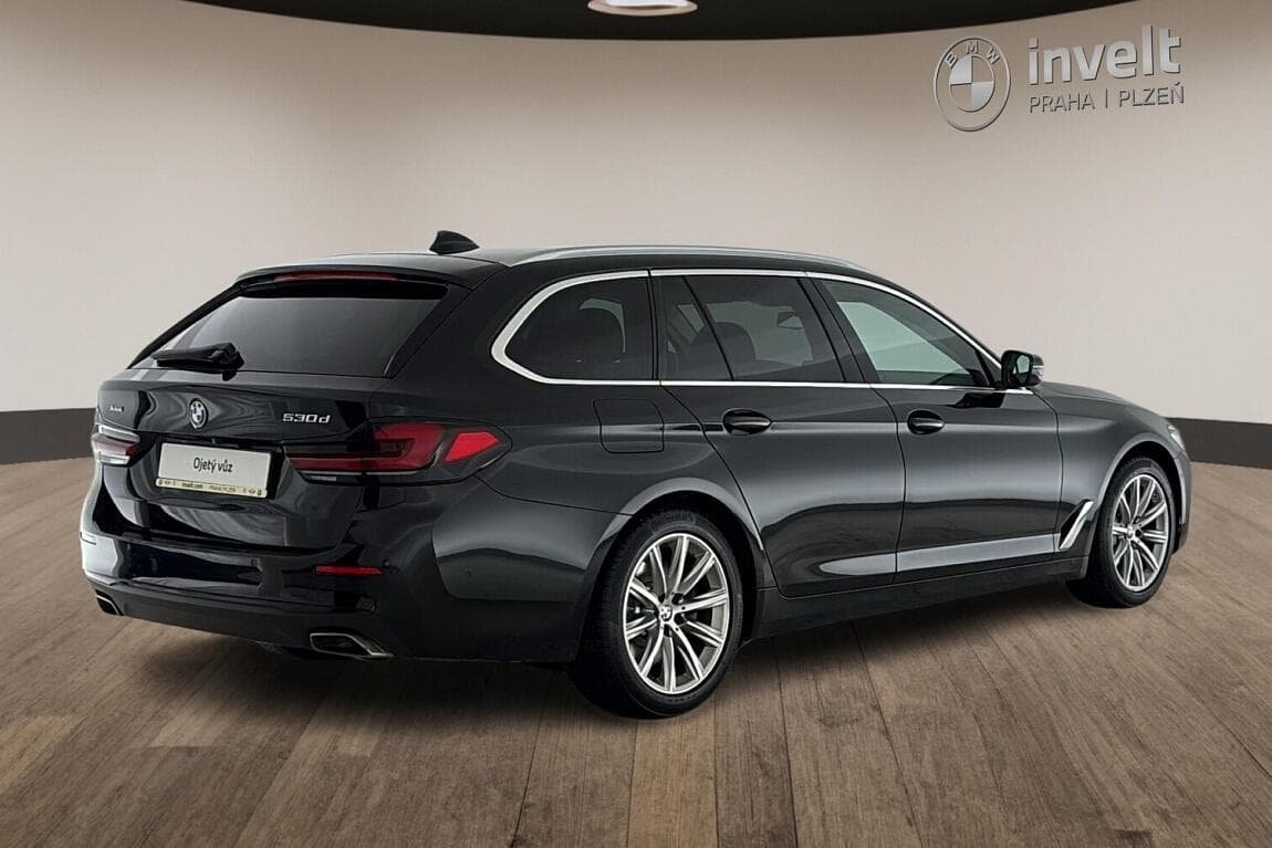 2021 BMW 5-Series - 3