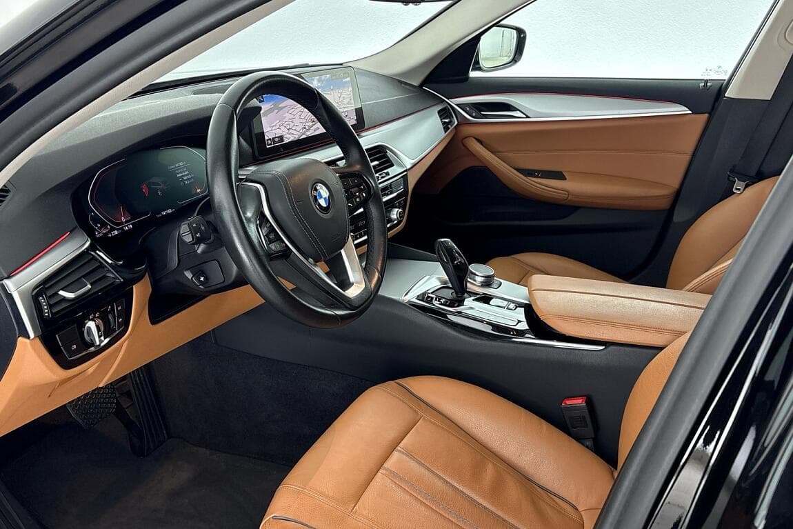 2021 BMW 5-Series - 6