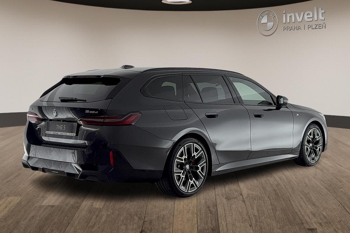 2025 BMW 5-Series - 3